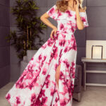 194-2 Długa suknia z hiszpańskim dekoltem - duże różowe kwiaty-1