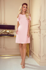 359-1 Trapezowa sukienka z falbankami na ramionach - PASTELOWY RÓŻ-3