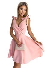 393-2 ROSALIA Kobieca sukienka z kopertowym dekoltem i kokardkami - PUDROWY RÓŻ-6