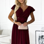 425-4 MATILDE Sukienka z dekoltem i krótkim rękawkiem - BORDOWA-1