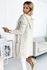 491-1 Kardigan - narzutka z kapturem i kieszonkami - WARKOCZ BEŻOWY-3