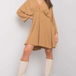 Sukienka Model DHJ-SK-11981B.19 Dark Beige - Italy Moda -1