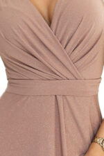 581-4 JENNIFER połyskująca długa suknia z rękawkiem i dekoltem - MOCHA MOUSSE Z BROKATEM-6