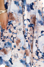 425-13 MATILDE Kobieca sukienka z dekoltem i krótkim rękawkiem - beżowo-błękitne kwiaty-6