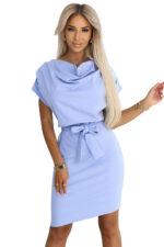 240-6 ROXI sukienka z asymetryczną spódnicą i paskiem - BŁĘKITNA-7