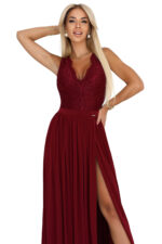 211-8 LEA długa suknia z koronkowym dekoltem i rozcięciem na nogę - bordowa-9