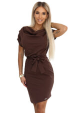 240-9 ROXI sukienka z asymetryczną spódnicą i paskiem - CZEKOLADOWA-7