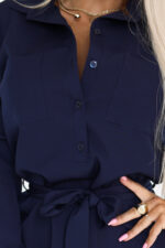 284-4 CAMILLE Koszulowa sukienka szmizjerka z kieszeniami i wiązaniem - granatowa-6