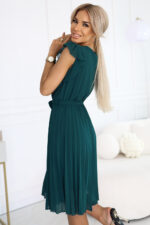 374-8 POLINA Plisowana sukienka z dekoltem i falbankami - ZIELONA-3