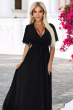 545-5 Długa sukienka z plisowanym dekoltem i wiązaniem - CZARNA-7