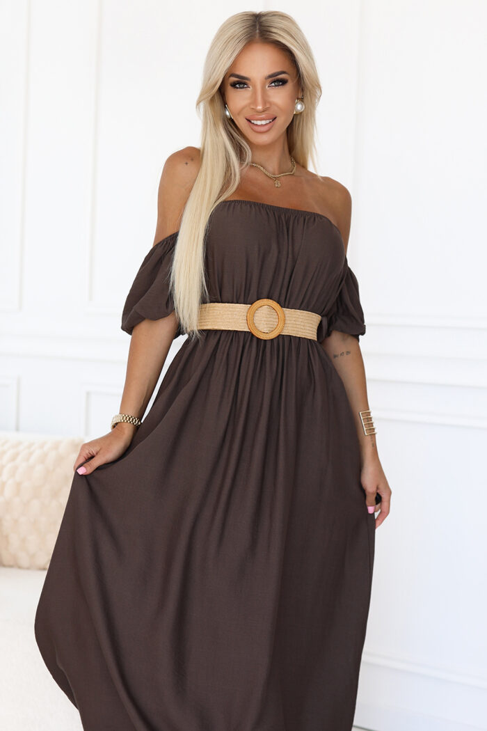 614-1 Sukienka maxi w stylu boho z odkrytymi ramionami i paskiem - CZEKOLADOWA-4