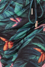 13-166 Sukienka sportowa z kieszonkami i wiązaniem - liście 3D-11