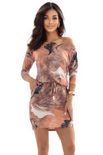 13-168 Sukienka sportowa z kieszeniami i wiązaniem - miedziany wzór z napisami-10