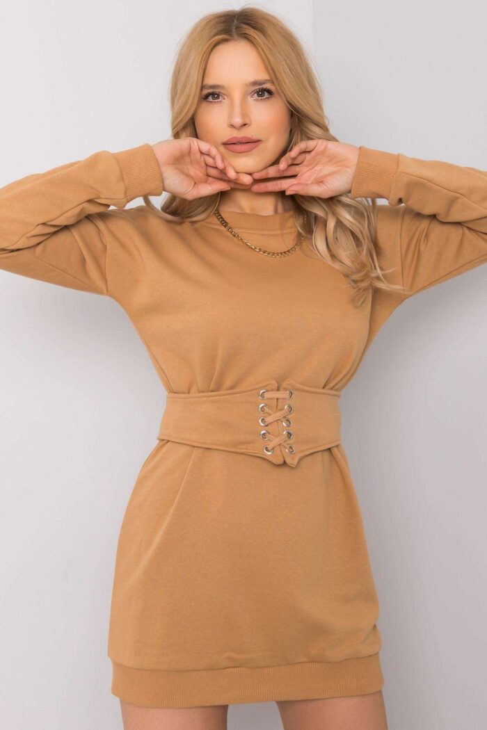 Sukienka Model RV-SK-6179.09 Camel - Rue Paris -1