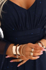 655-3 Długa połyskująca w świetle suknia z dekoltem i transparentnym rękawkiem - granatowa-8