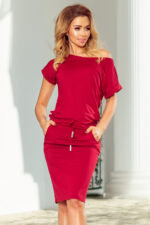 139-13 Sukienka sportowa z krótkim rękawkiem i kieszonkami - BORDOWA-1