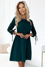 195-11 ALICE Trapezowa sukienka z kokardkami - ZIELEŃ BUTELKOWA-4