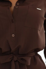 284-5 CAMILLE Koszulowa sukienka z kieszeniami i wiązaniem - CZEKOLADOWA-6
