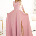 309-13 AMBER elegancka długa koronkowa suknia z dekoltem - PUDROWY RÓŻ-1