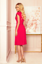 311-5 LILA Plisowana sukienka z krótkim rękawkiem - kolor MALINOWY-2