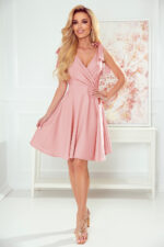 393-2 ROSALIA Kobieca sukienka z kopertowym dekoltem i kokardkami - PUDROWY RÓŻ-9