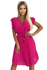 417-1 Plisowana sukienka z dekoltem i falbankami na ramionach - FUKSJA-7