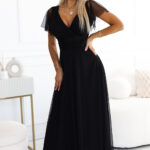 562-3 NASTIA Długa sukienka z dekoltem i krótkim rękawkiem - CZARNA-1