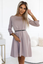 579-1 Klasyczna trapezowa sukienka z czarnym paskiem - BEŻOWA-5