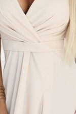 581-6 JENNIFER długa suknia z rozcięciem na nogę, rękawkiem i dekoltem - BEŻOWA-6