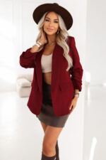 588-4 Damska klasyczna marynarka z drapowanymi rękawkami - bordowa-4