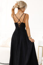 589-1 Długa sukienka z subtelnym połyskiem i gorsetowym wiązaniem na plecach - CZARNA z brokatem-5