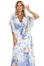 603-3 Zwiewna maxi sukienka z kopertowym dekoltem i kwiecistym wzorem - BŁĘKITNE RÓŻE-8