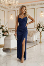 647-2 Dopasowana długa sukienka maxi z kopertowym dekoltem i rozcięciem - granatowa-9