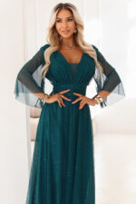 654-1 Długa połyskująca sukienka plus size z dekoltem i transparentnym rękawkiem - zieleń butelkowa-6