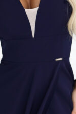 660-1 Elegancka sukienka maxi z falbankami, głębokim dekoltem i rozcięciem na nodze - granatowa-10