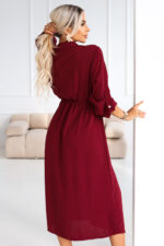 651-2 Szmizjerka - koszulowa sukienka midi z guzikami i paskiem - bordowa-4