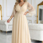 654-2 Długa połyskująca sukienka plus size z dekoltem i transparentnym rękawkiem - szampański beż-1