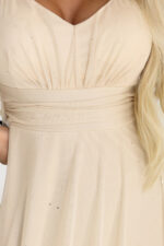 655-4 Długa połyskująca w świetle suknia z dekoltem i transparentnym rękawkiem - szampański beż-10