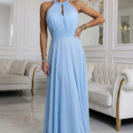 662-1 Elegancka sukienka wieczorowa maxi halter z tiulem i wiązaniem w talii - błękitna-1