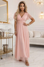 635-7 MELANIA długa błyszcząca suknia z dekoltem i krótkim rękawkiem - brzoskwiniowa-6